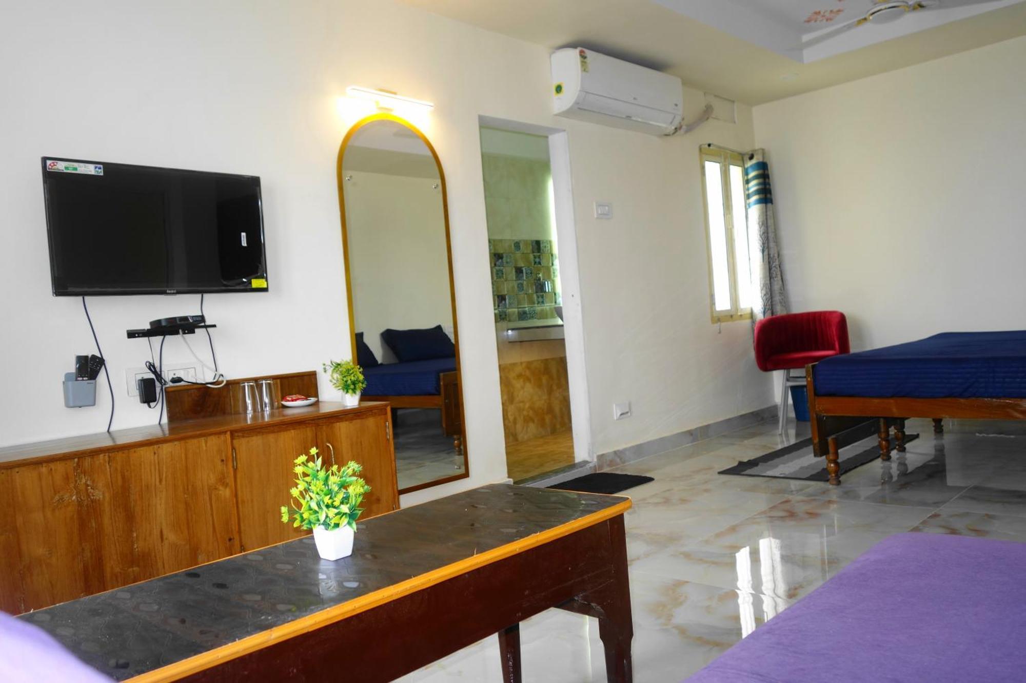 Hotel Hcb Brahmapur Екстериор снимка